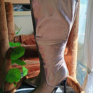 Brand new never worn sparkling silver